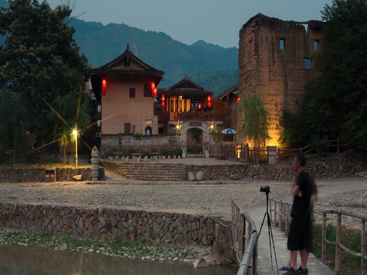 Nanjing Tulou Yunshuiyao Sheying Homestay ภายนอก รูปภาพ